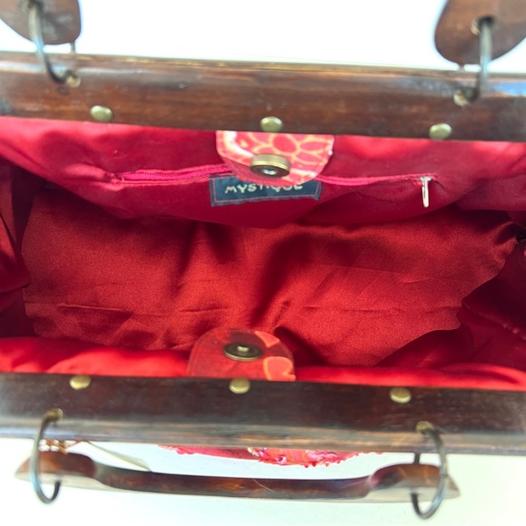 MYSTIQUE Burgundy Paisley Sequence Beaded Wood Handles Vintage Style Handbag NWT - Picture 11 of 14